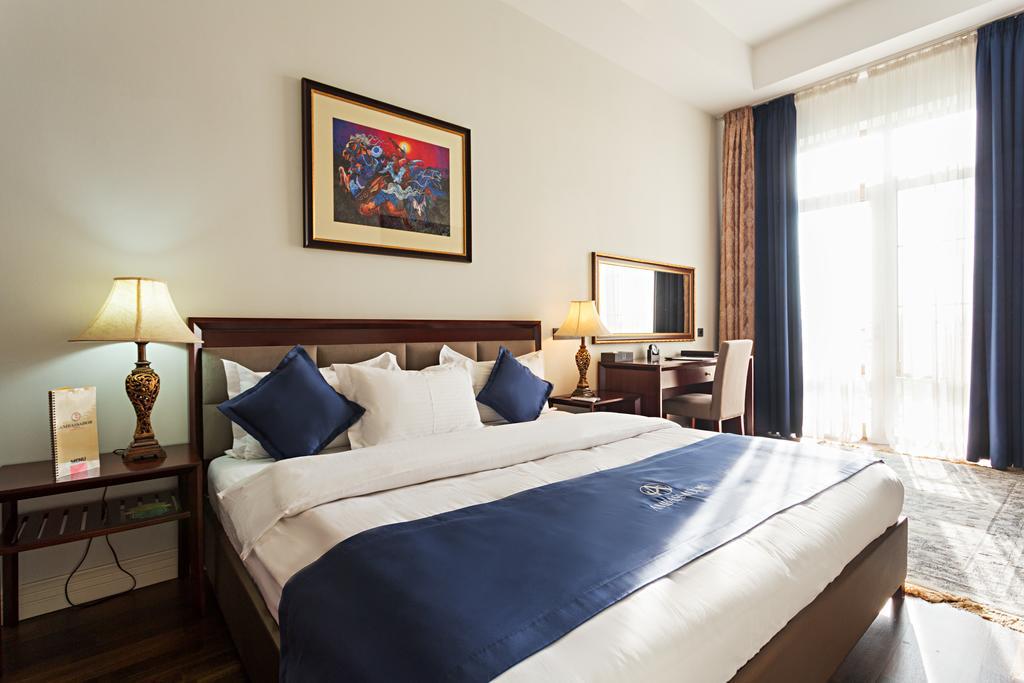 Ambassador Hotel Bishkek Luaran gambar